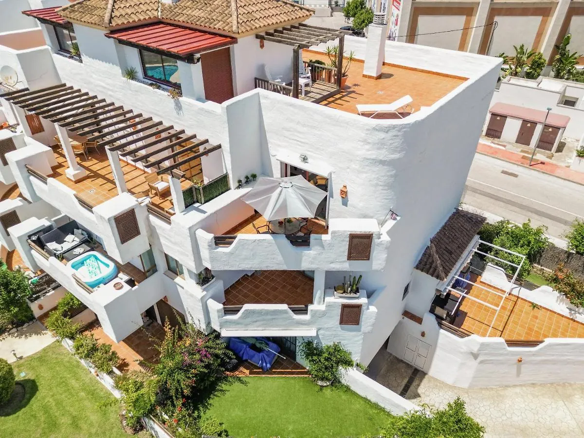 2 Bedroom Apt Close To The Sea Estepona Lejlighed